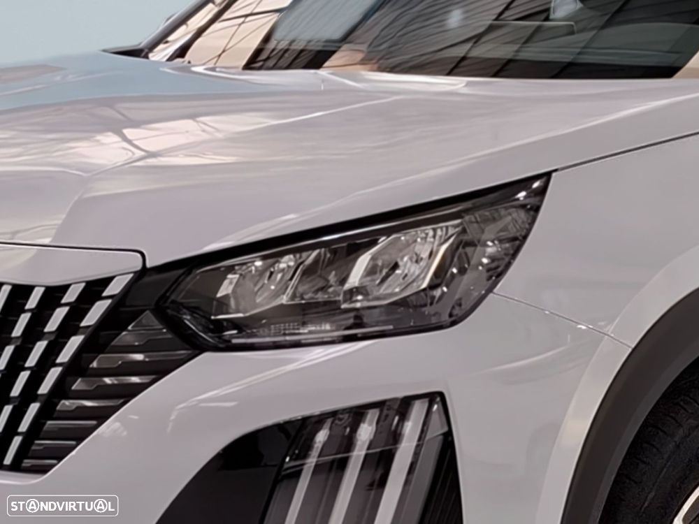 Peugeot 2008 1.2 PureTech Allure - 12