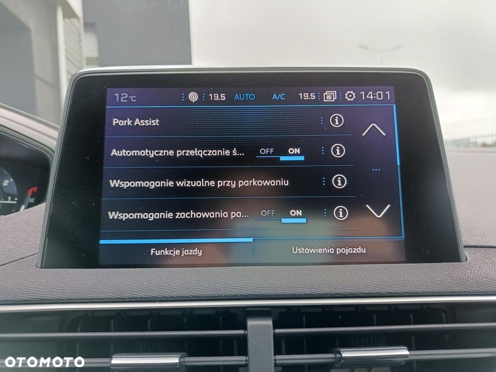 Peugeot 3008 1.2 PureTech Allure S&S - 32