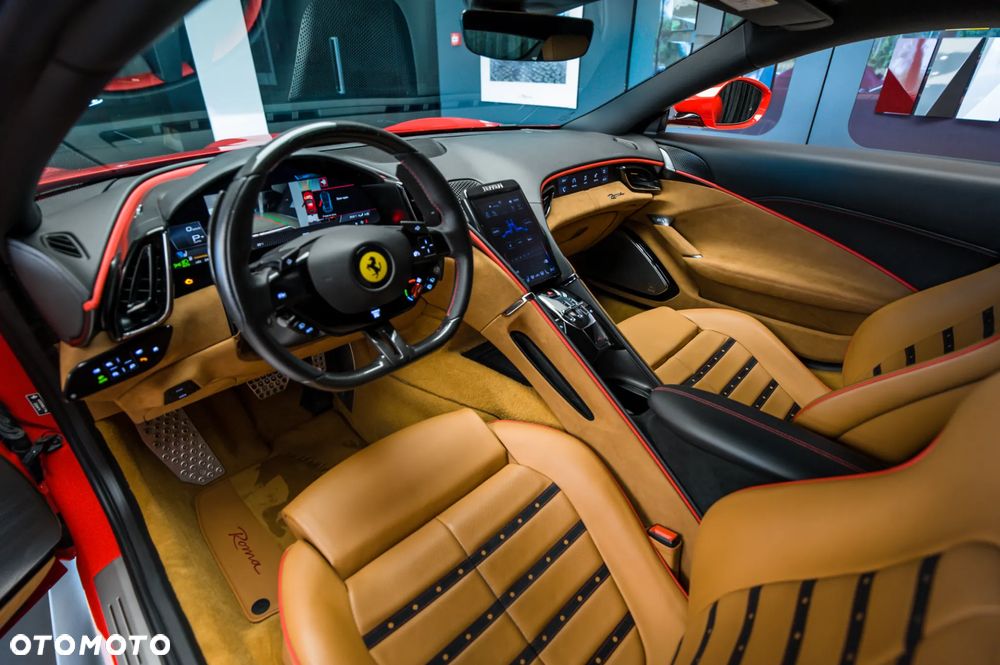 Ferrari Roma - 10