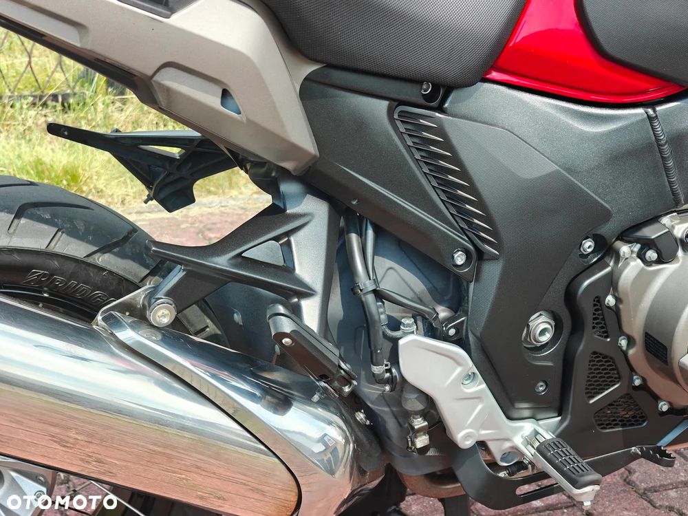 Honda VFR - 11
