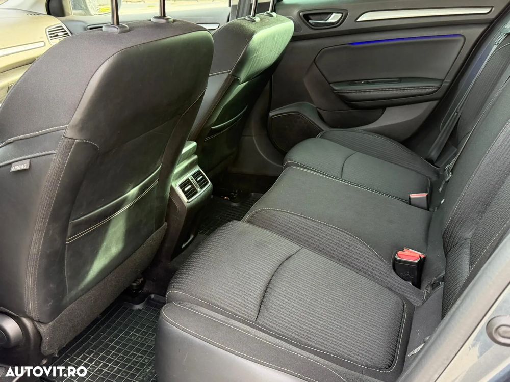 Renault Megane Grandtour TCe 140 GPF INTENS - 27