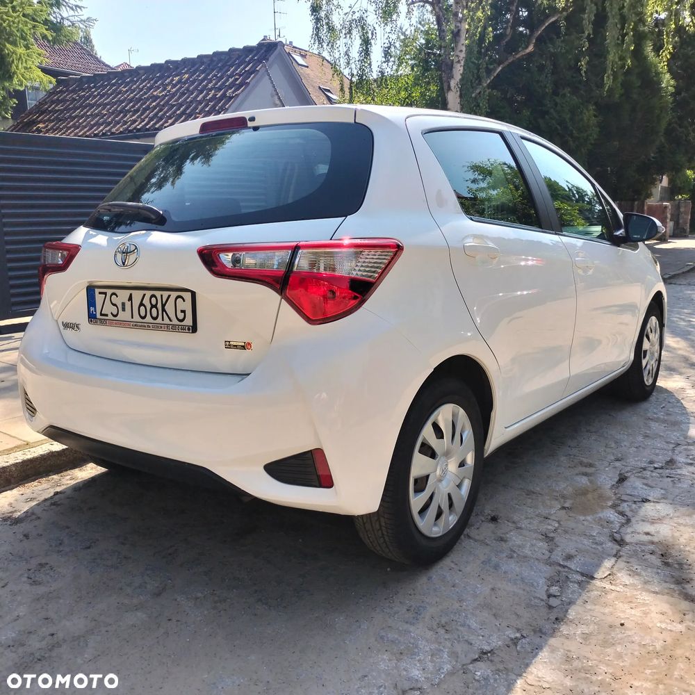 Toyota Yaris - 4