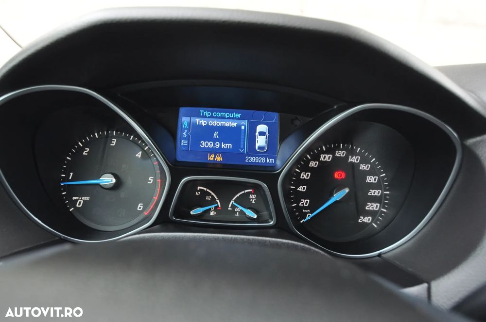 Ford Focus 1.6 TDCI DPF Start-Stopp-System Titanium - 21