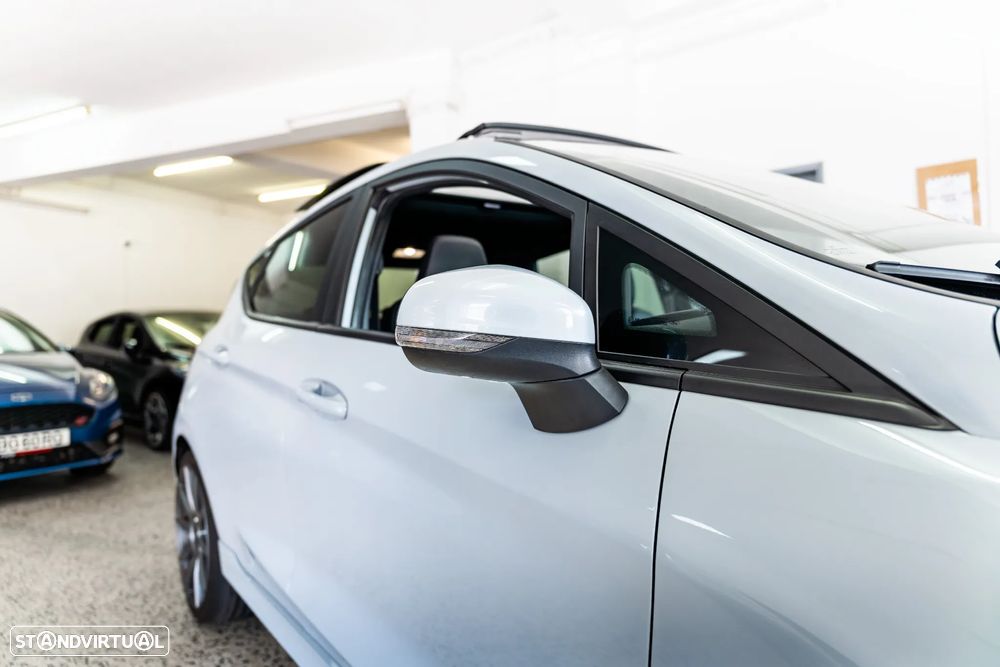 Ford Fiesta 1.5 EcoBoost ST - 32