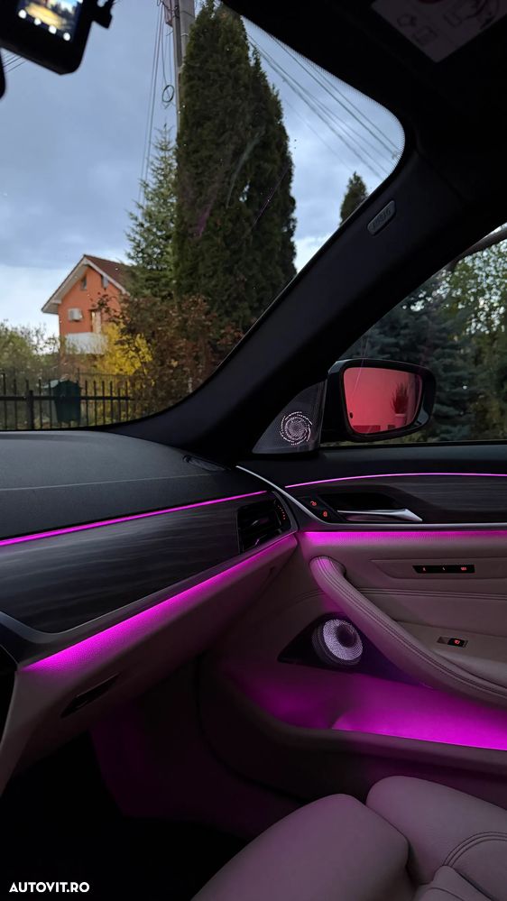 BMW Seria 5 540i xDrive Aut. Sport Line - 33