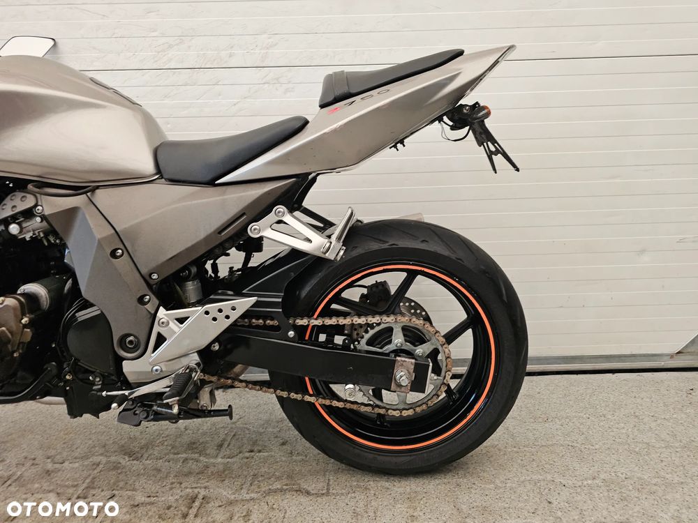 Kawasaki Z - 8