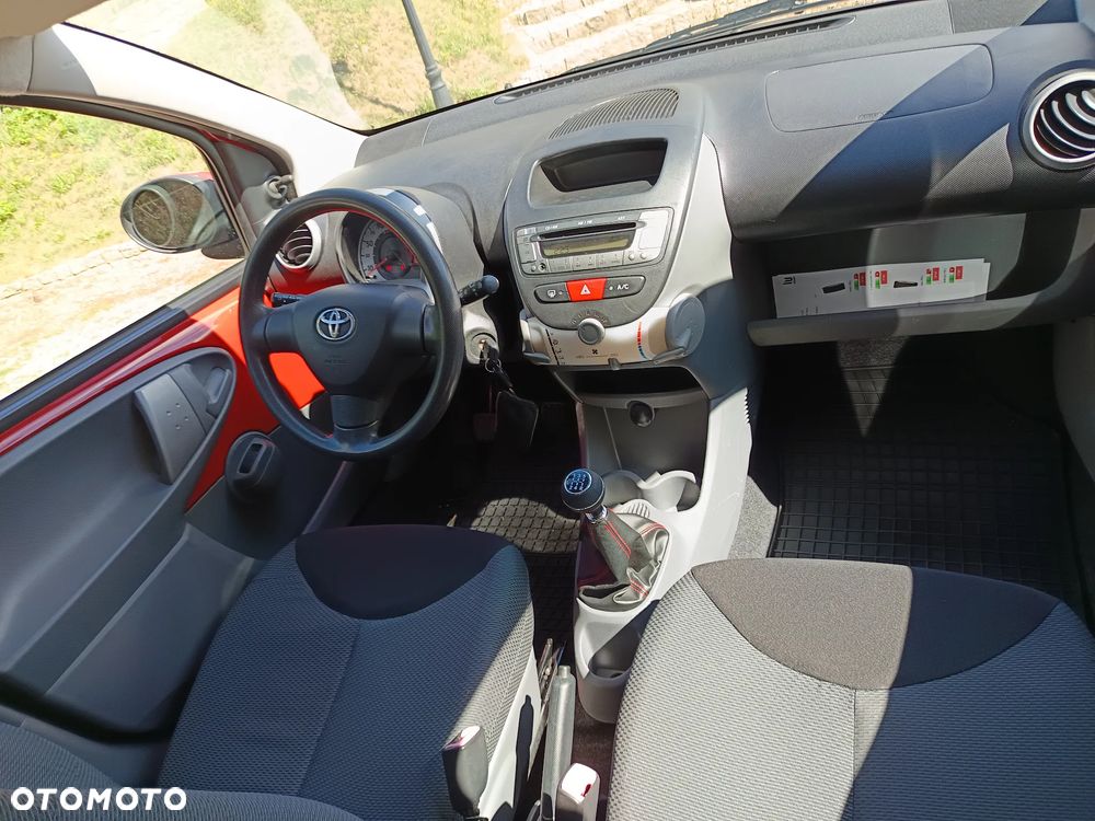 Toyota Aygo Club - 9