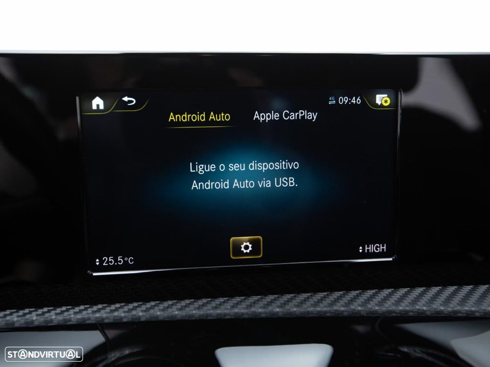 Mercedes-Benz CLA 250 e 8G-DCT - 30