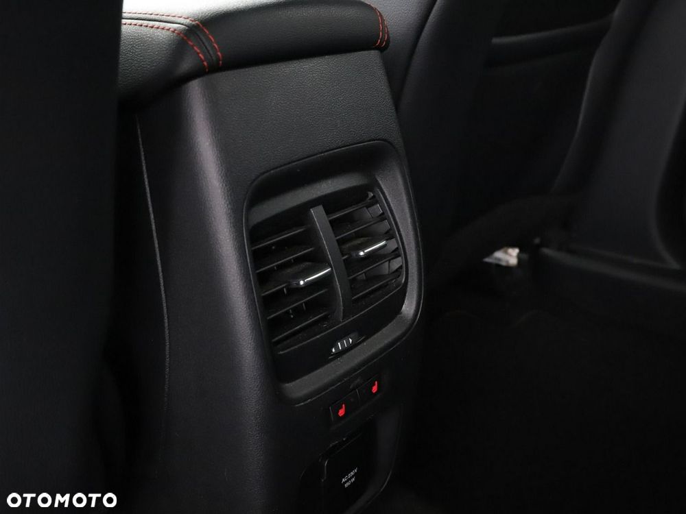 Ford Kuga 1.5 EcoBoost ST-LINE X - 40