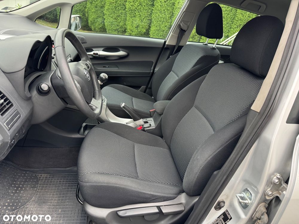 Toyota Auris - 9