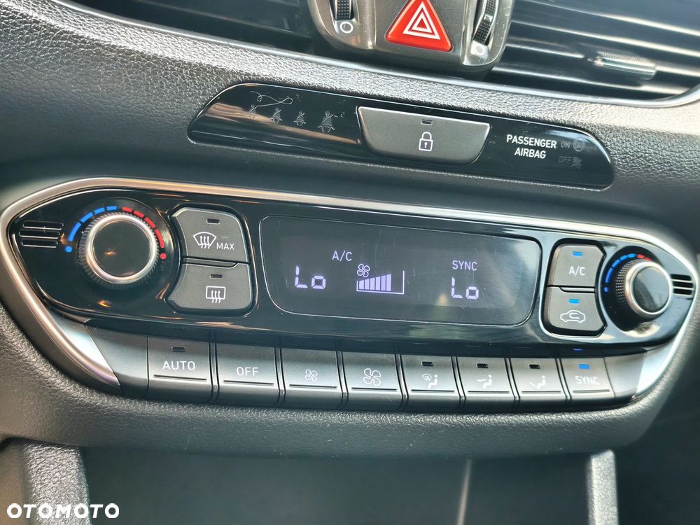 Hyundai i30 1.4 T-GDI YES!+ - 29