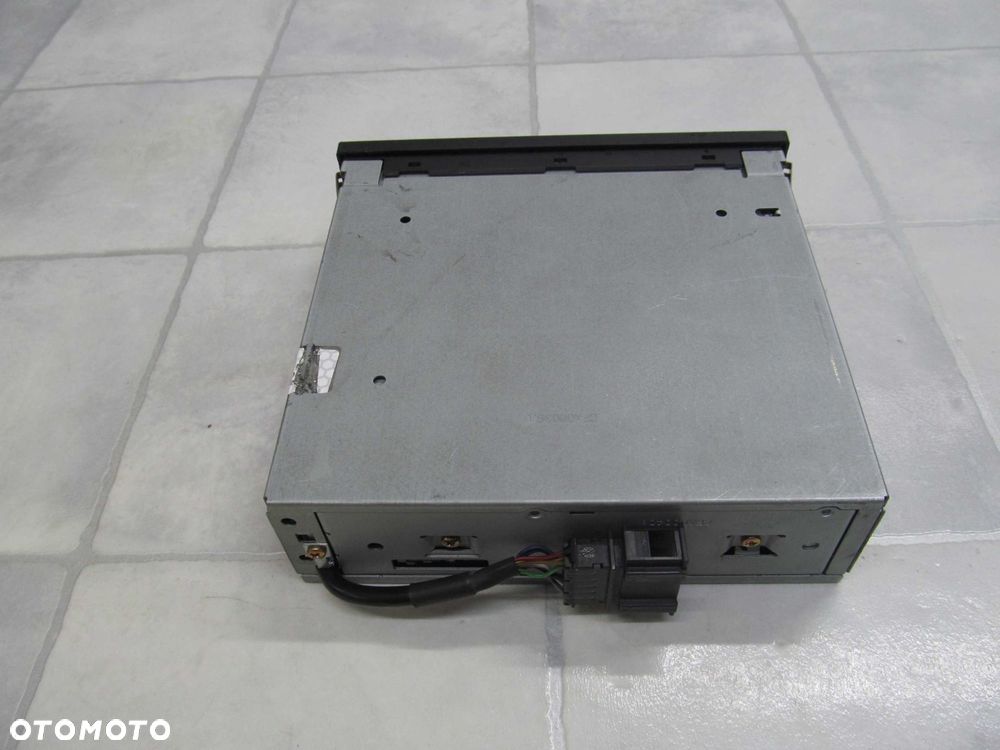 AUDI A4 B6 B7 ZMIENIARKA CD 8E0035111 - 4