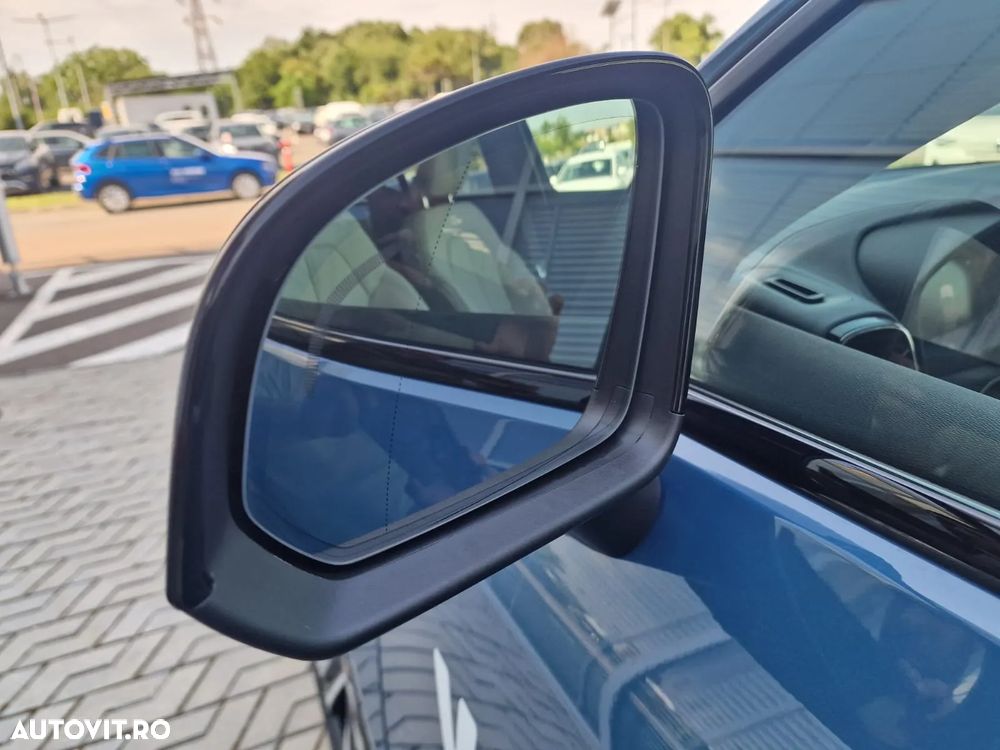 Volvo XC 40 B4 AT FWD MHEV Ultimate Dark - 9