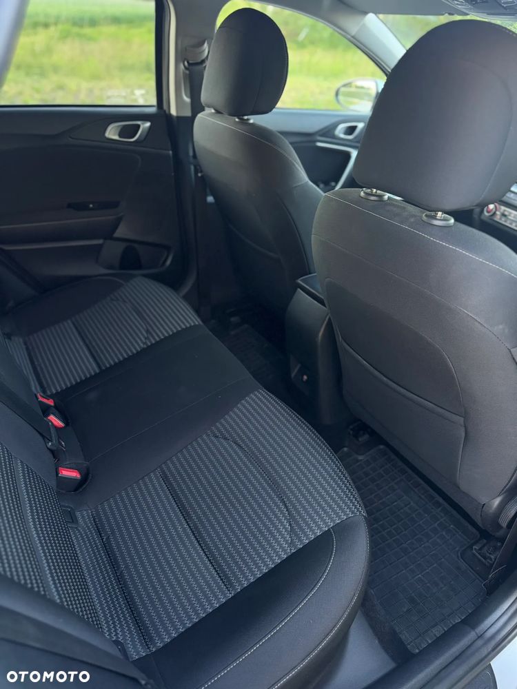 Kia Ceed 1.5 T-GDI M - 12