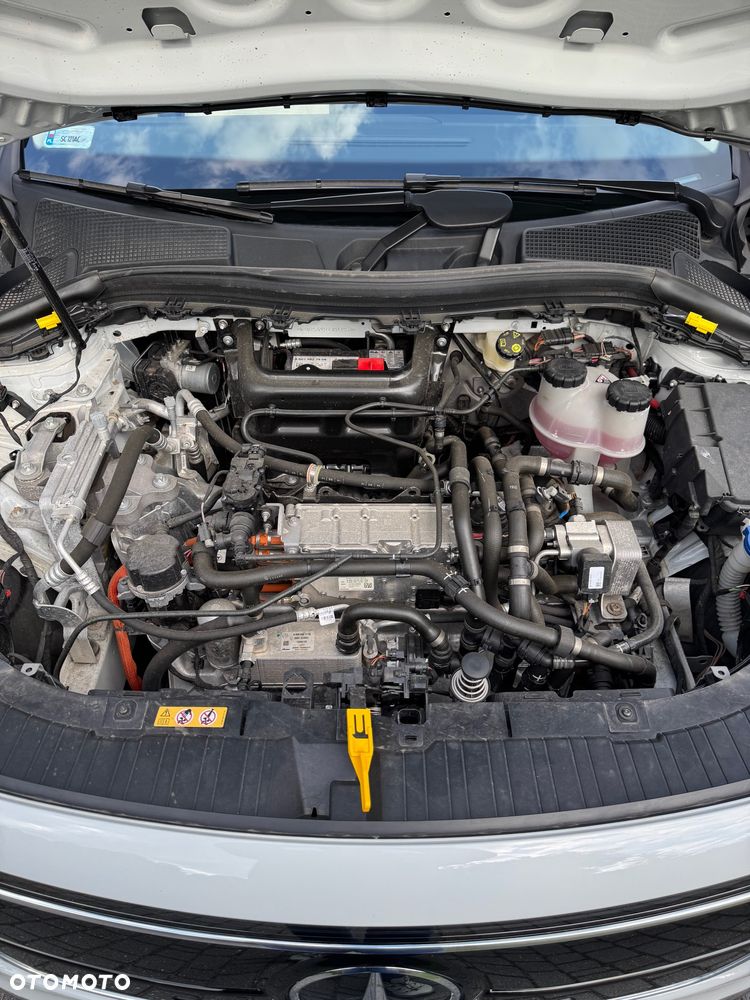 Mercedes-Benz EQA - 18