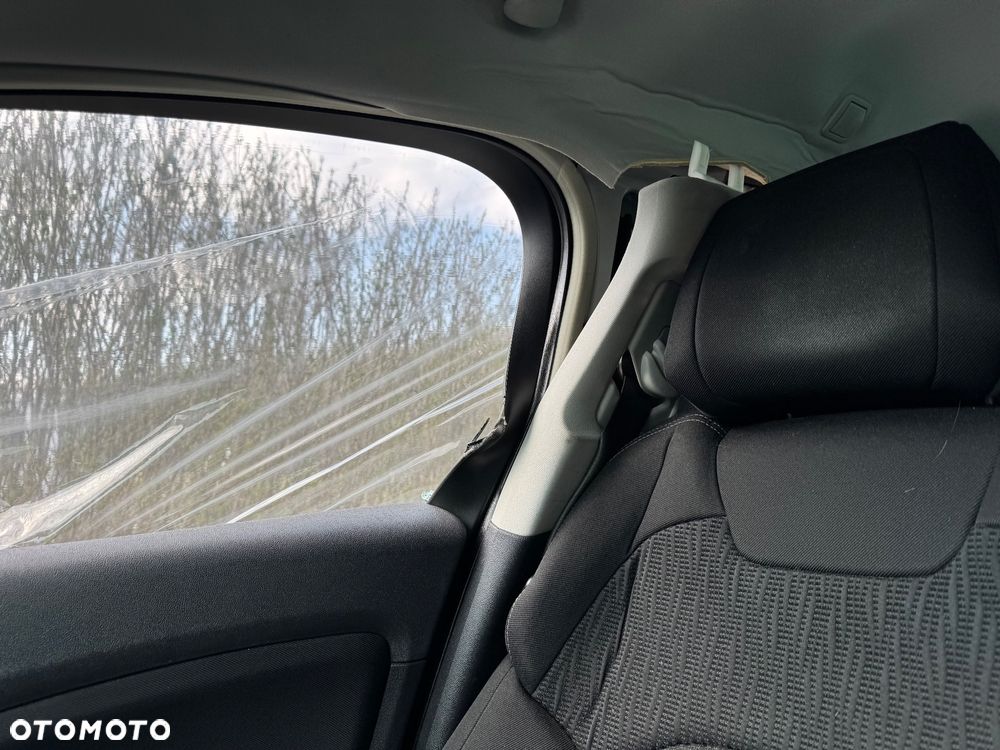 Citroën C5 2.0 HDi Attraction - 10