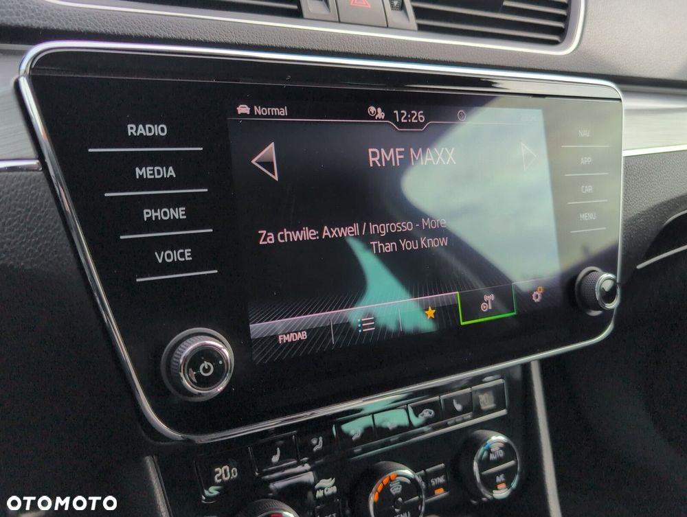 Skoda Superb 2.0 TDI SCR 4x4 Scout DSG - 30