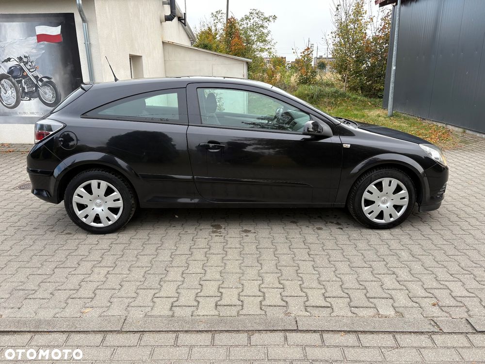 Opel Astra GTC 1.6 - 5