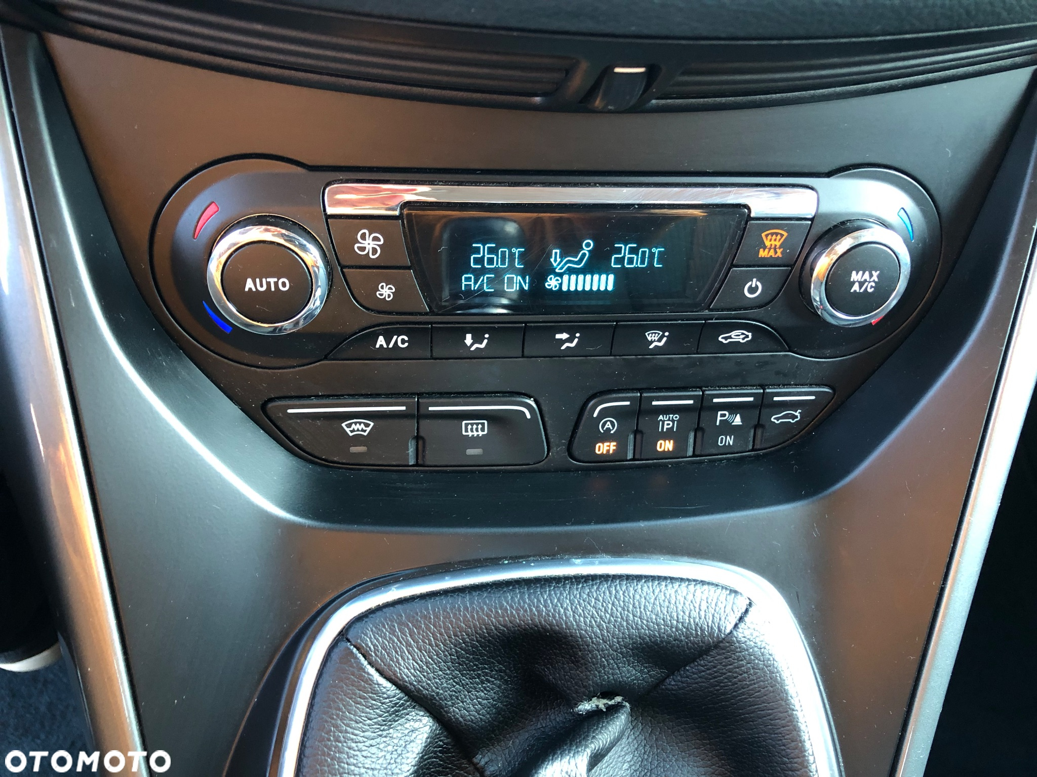 Ford Grand C-MAX - 22