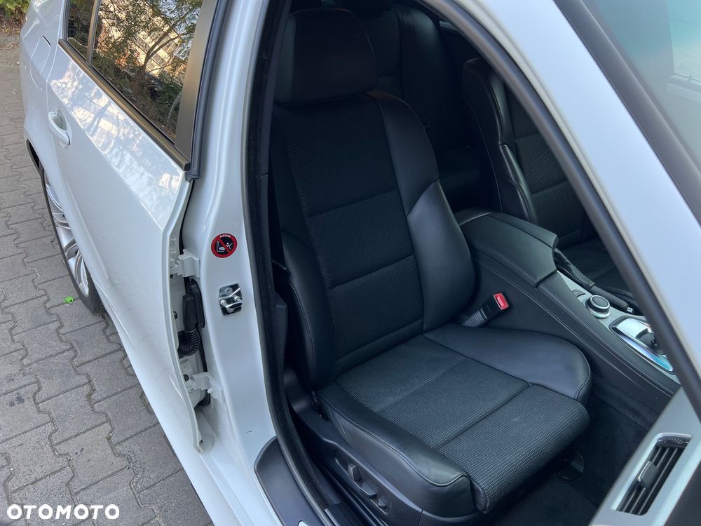BMW Seria 5 525i - 15