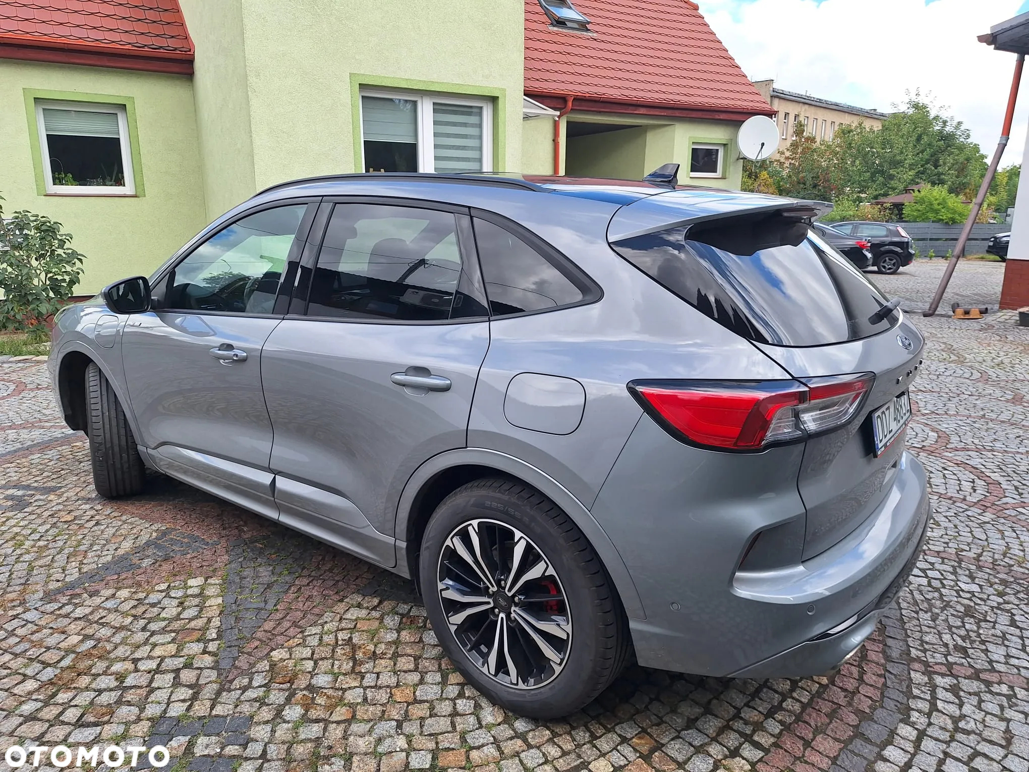 Ford Kuga - 4
