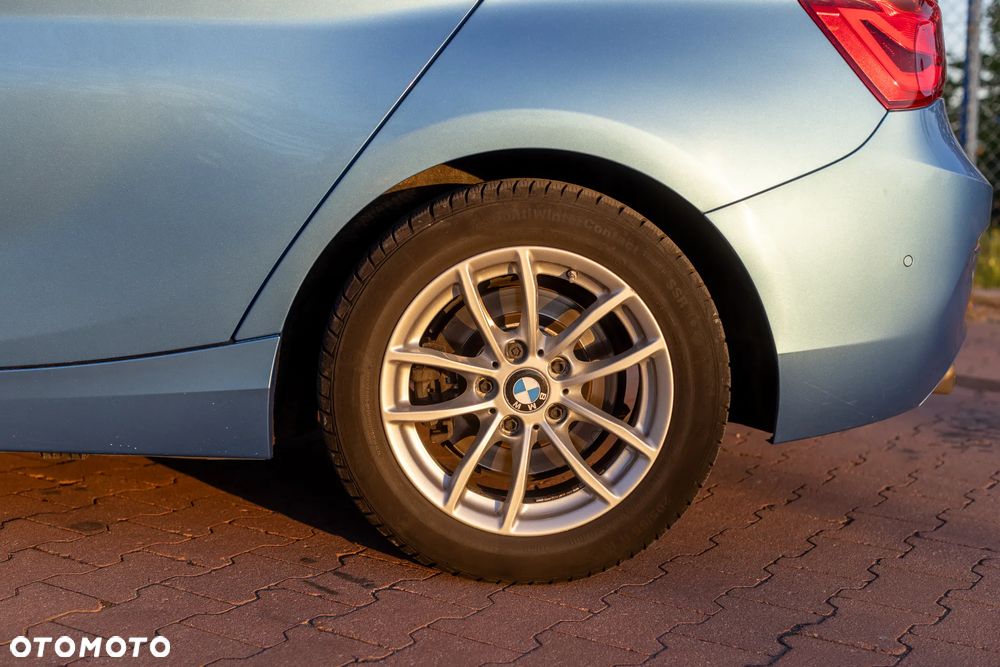 BMW Seria 1 120i Advantage - 19