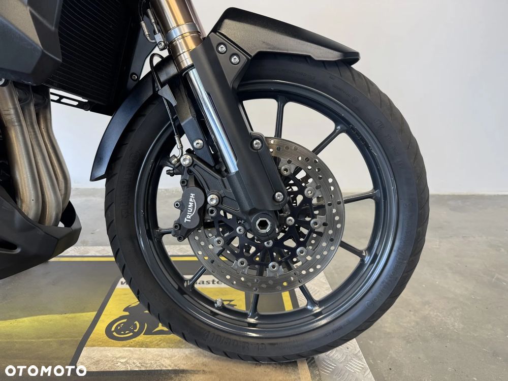 Triumph Tiger - 8