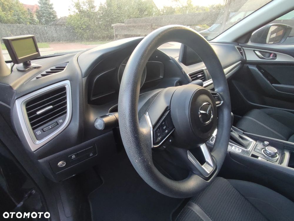 Mazda 3 - 8