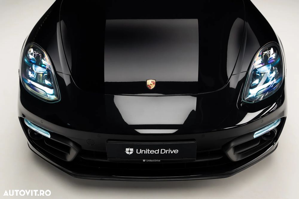 Porsche Panamera 4 - 9