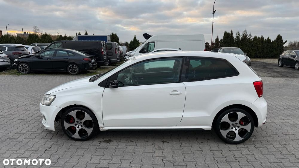 Volkswagen Polo - 6