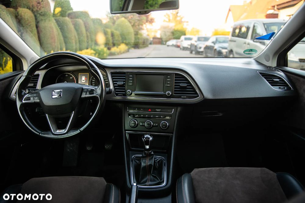 Seat Leon 2.0 TDI Xcellence S&S - 28