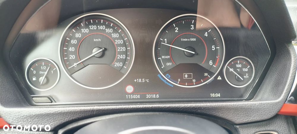 BMW Seria 3 320d Sport Line - 15