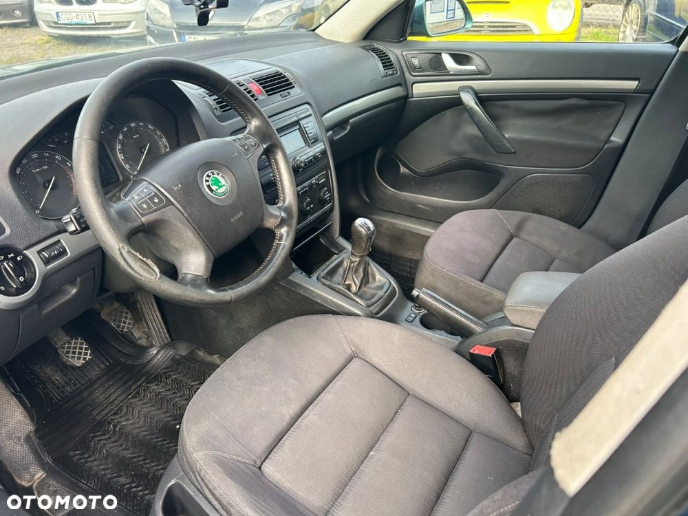 Skoda Octavia - 8