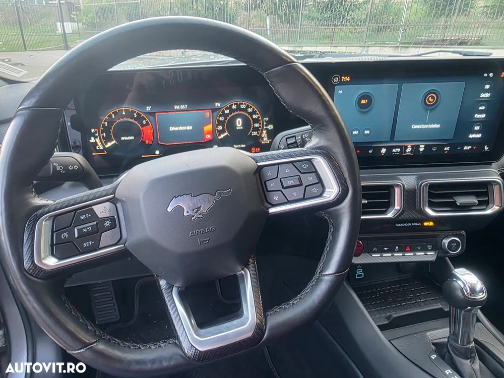Ford Mustang - 27