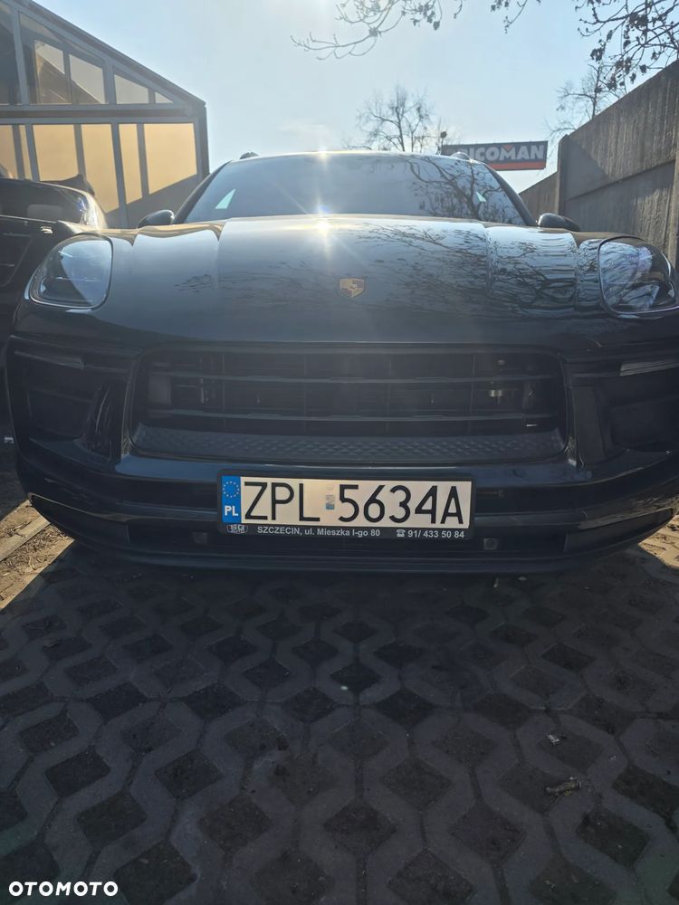 Porsche Macan T - 2