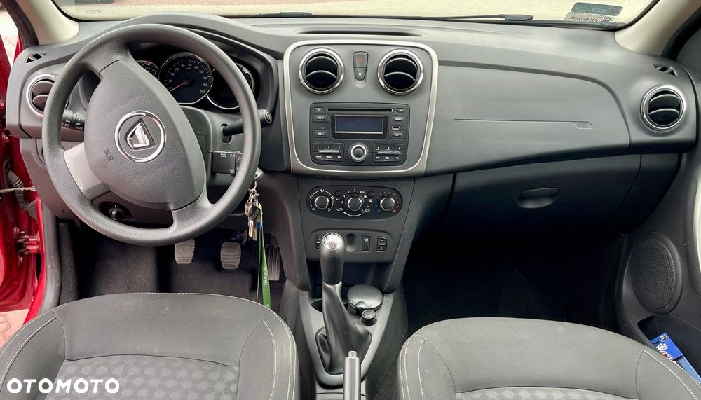 Dacia Logan 1.2 16V Laureate EU6 - 21