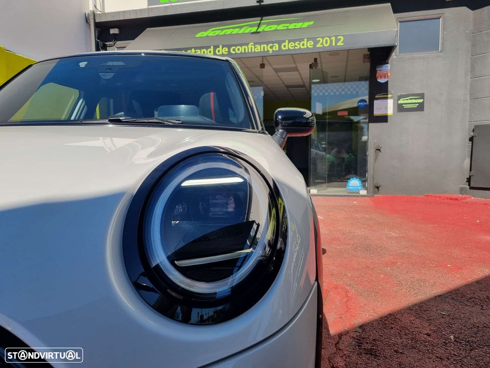 MINI 5 Portas Cooper Premium Plus JCW Auto - 4