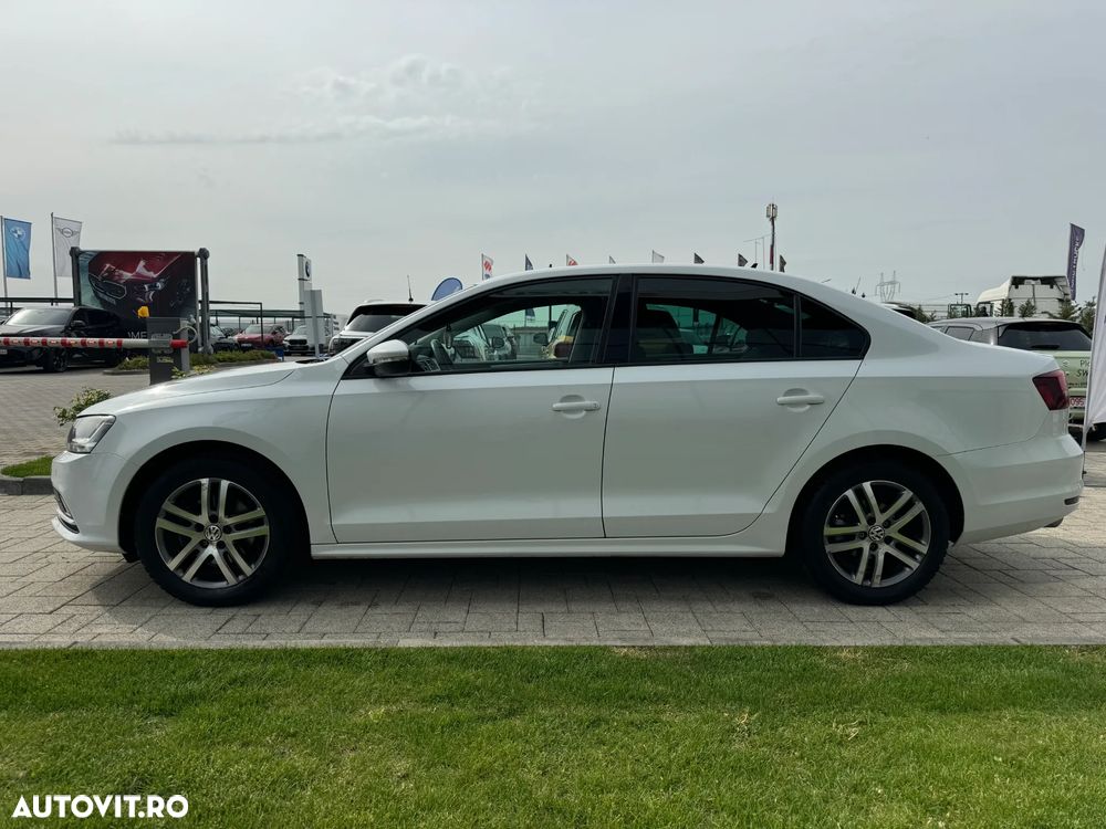 Volkswagen Jetta 1.2 TSI Comfortline - 4
