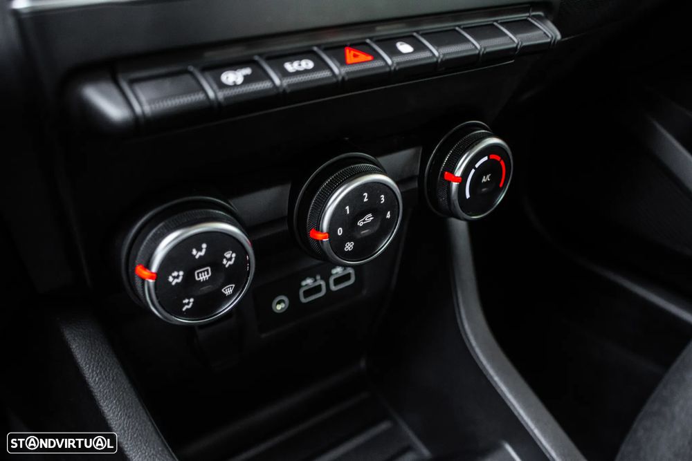 Renault Clio TCe 90 EQUILIBRE - 23