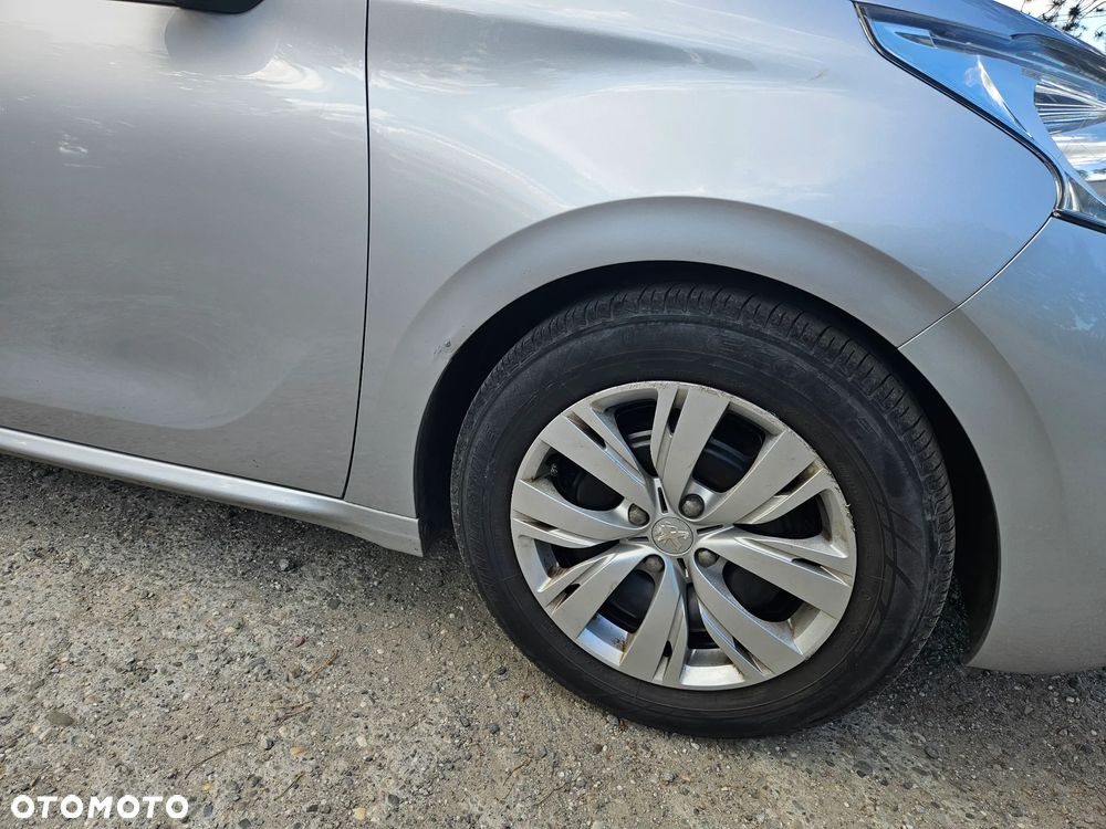 Peugeot 208 1.4 VTi Active - 4