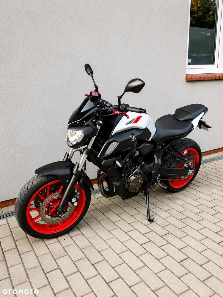 Yamaha MT - 7