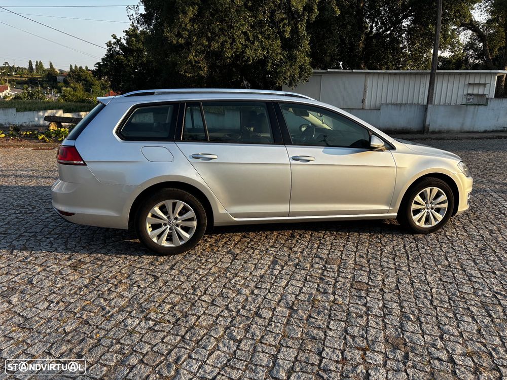 VW Golf Variant - 6