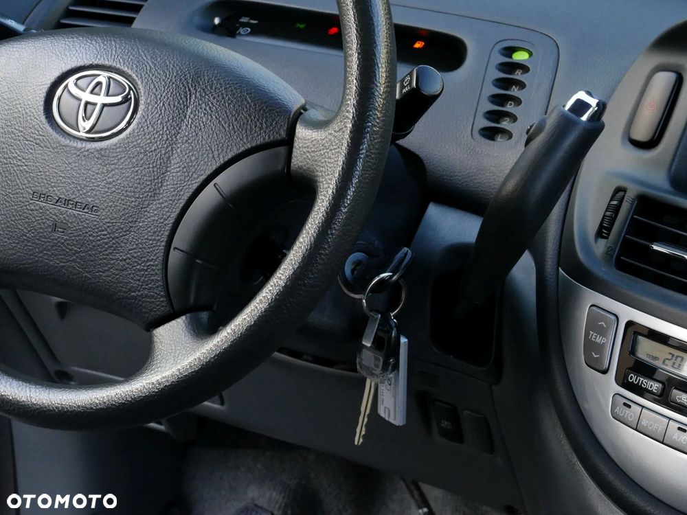 Toyota Previa 2.4 Automatik Luna - 32