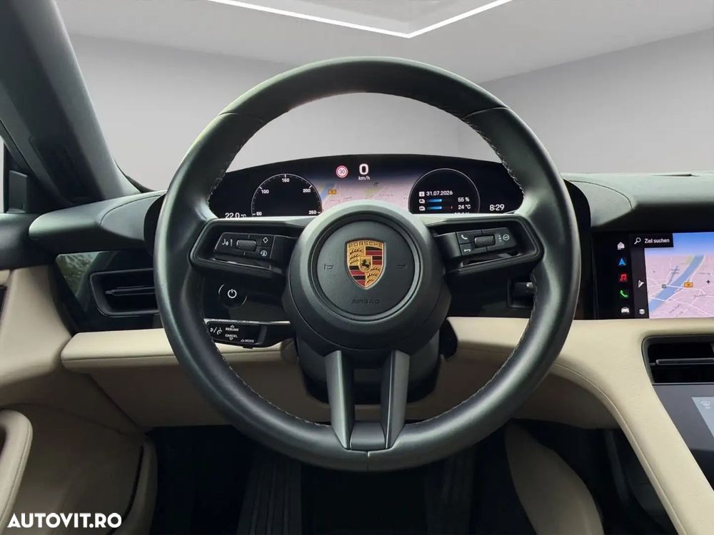 Porsche Taycan 4 - 14