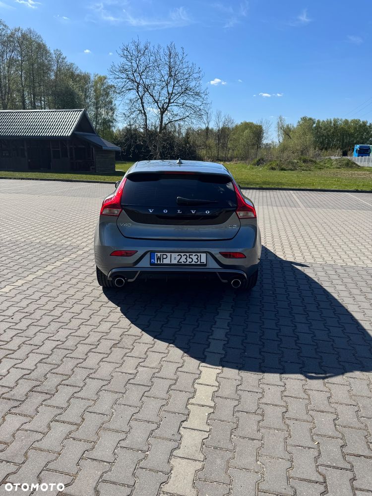 Volvo V40 D2 Drive-E R-Design Kinetic - 6