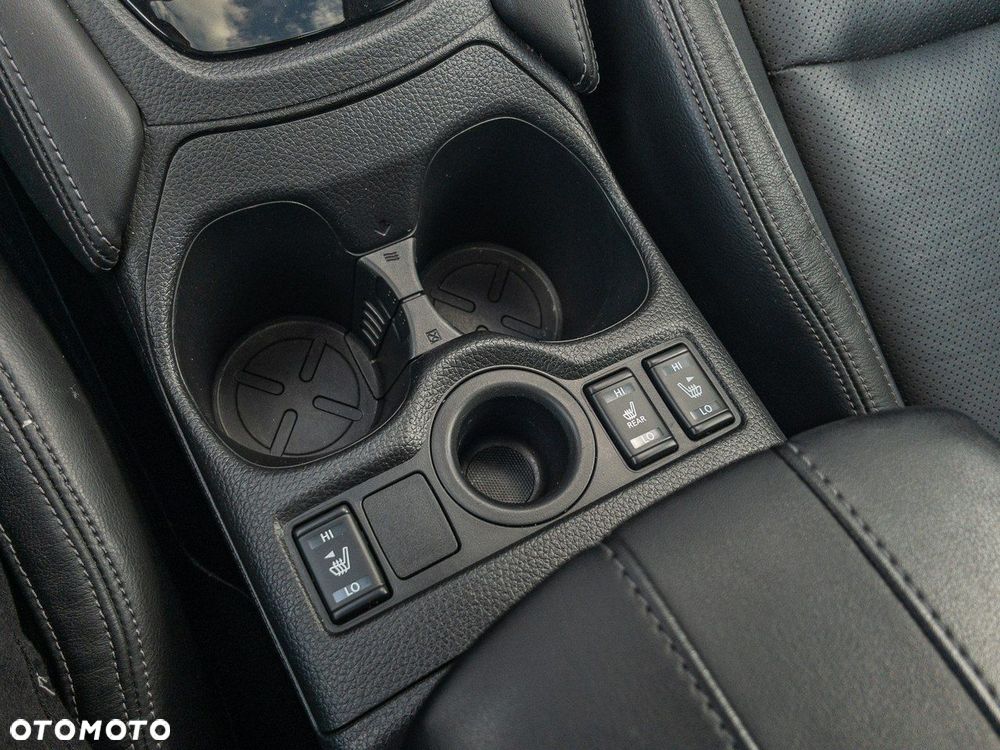 Nissan X-Trail 1.3 DIG-T Tekna 2WD DCT - 24