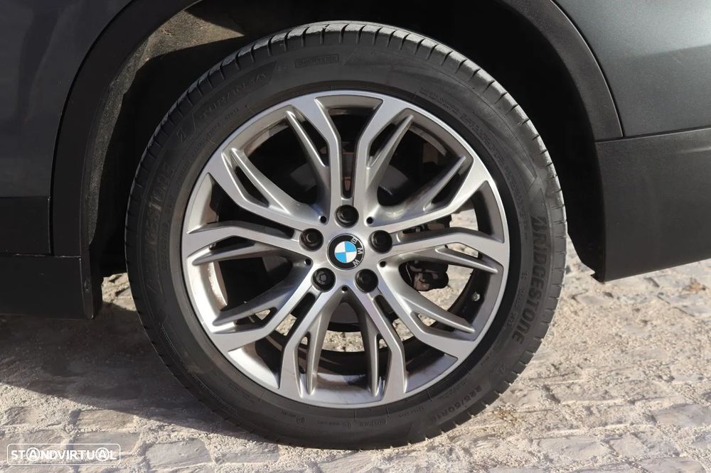 BMW X1 16 d sDrive Auto - 9
