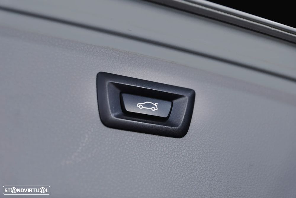 BMW 320 d Sport-Aut. - 27