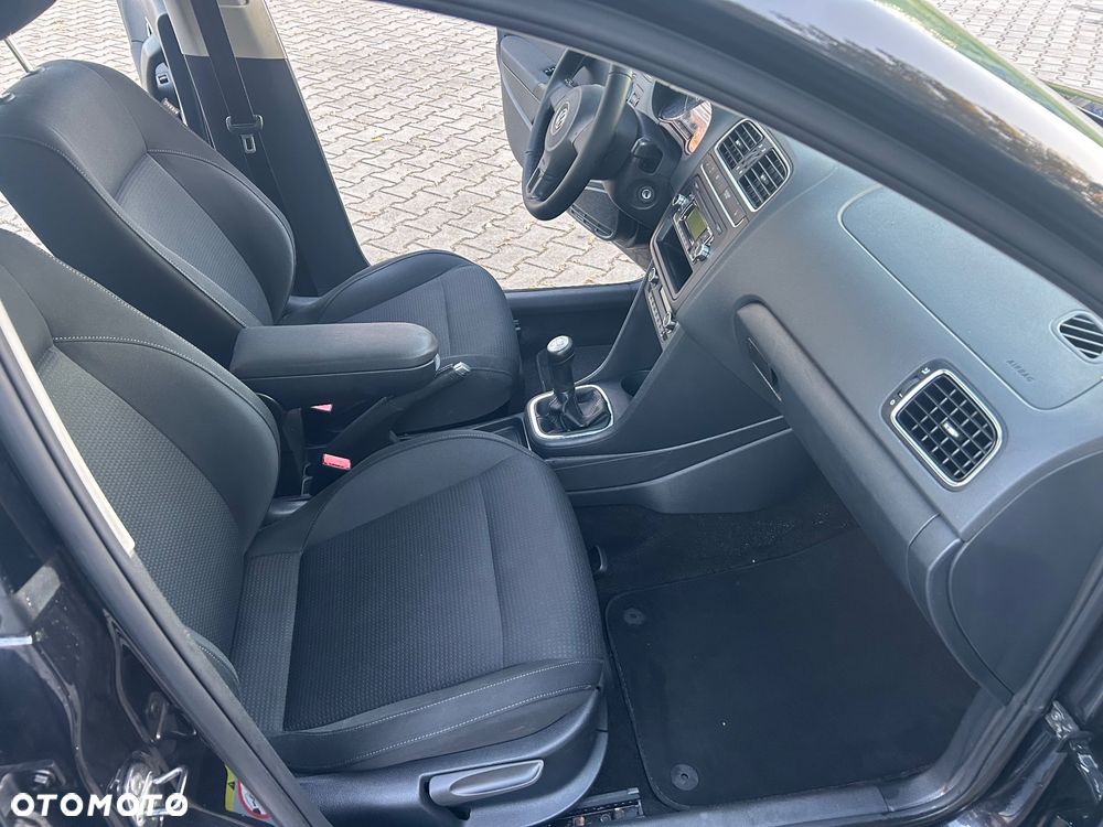 Volkswagen Polo - 14