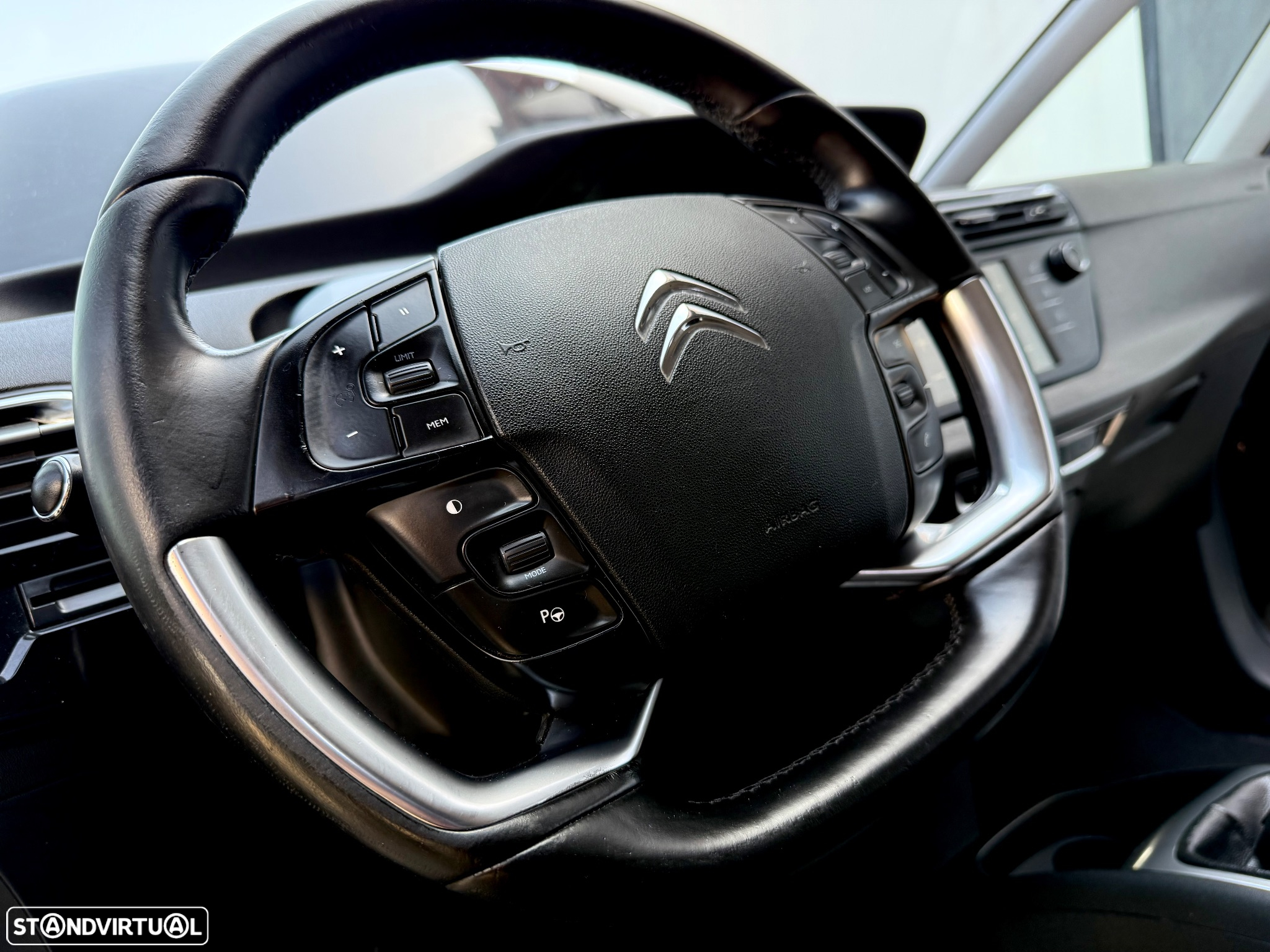 Citroën C4 Grand Picasso e-HDi 115 Intensive - 37
